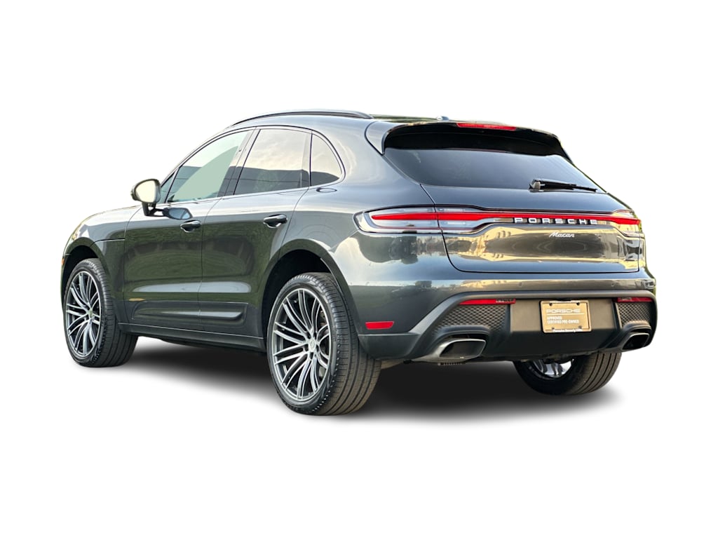 Thumbnail: 2025 Porsche Macan - 4
