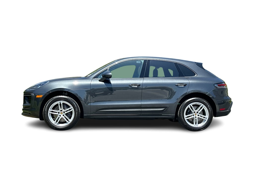Thumbnail: 2025 Porsche Macan - 3