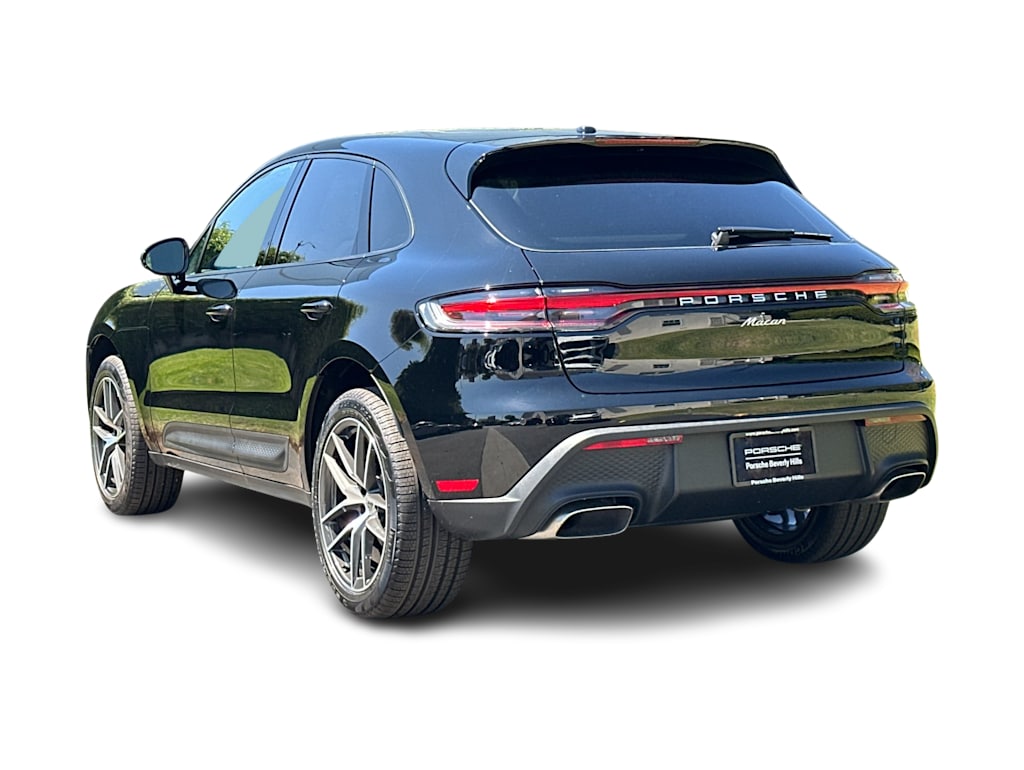 Thumbnail: 2025 Porsche Macan - 4