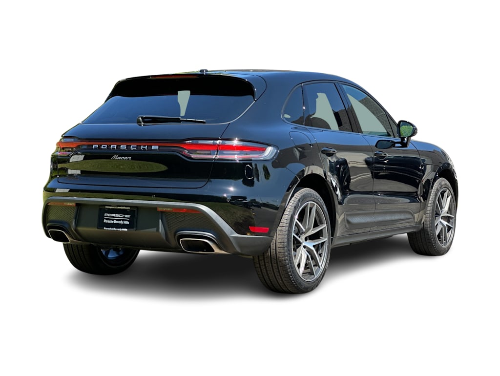 Thumbnail: 2025 Porsche Macan - 17