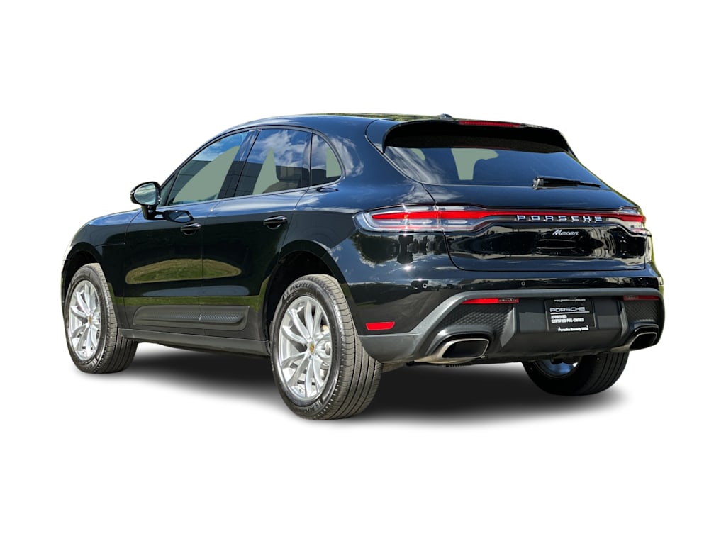 Thumbnail: 2025 Porsche Macan - 4