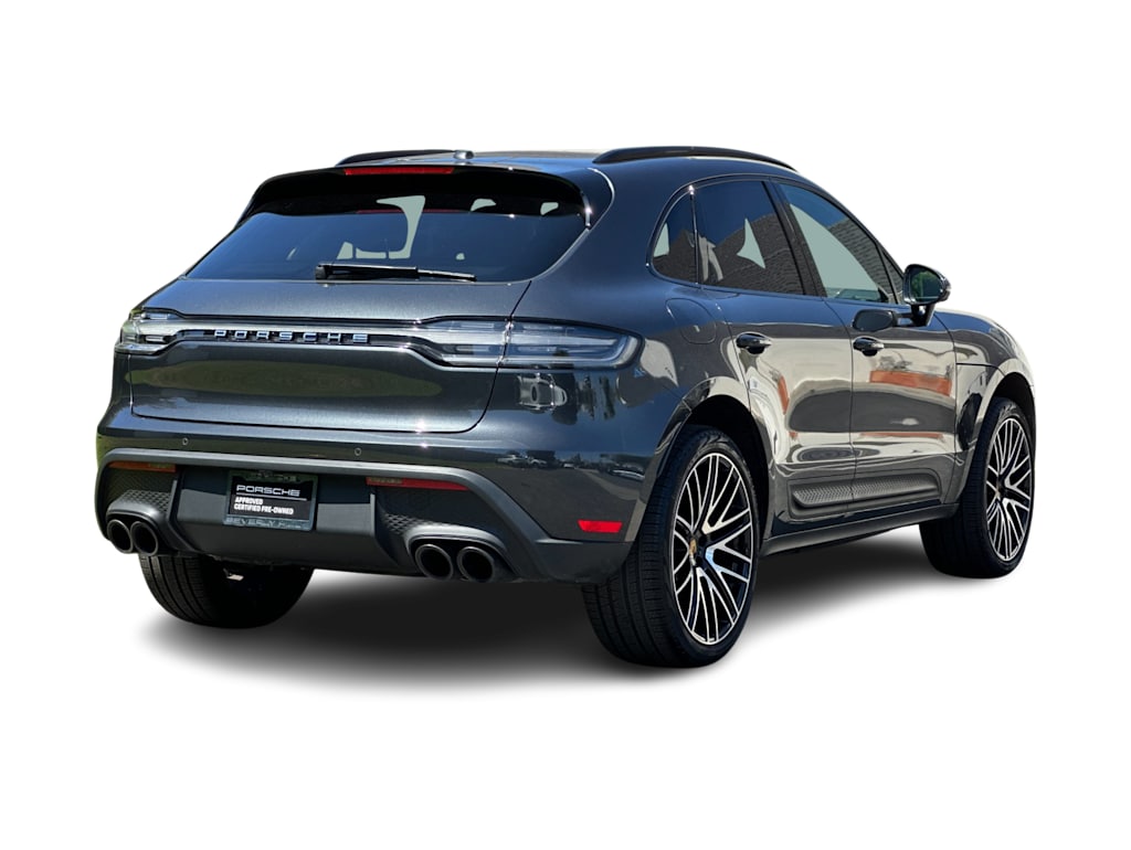 Thumbnail: 2026 Porsche Macan - 18