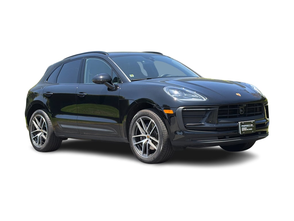 Thumbnail: 2026 Porsche Macan - 21