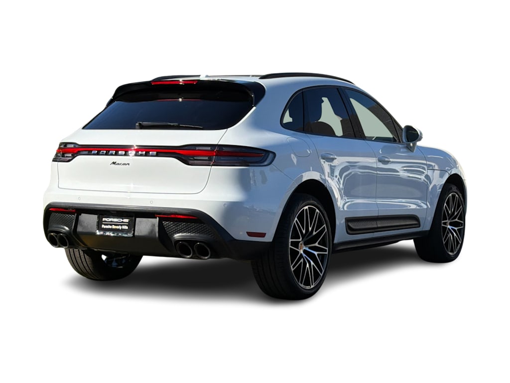 Thumbnail: 2026 Porsche Macan - 20