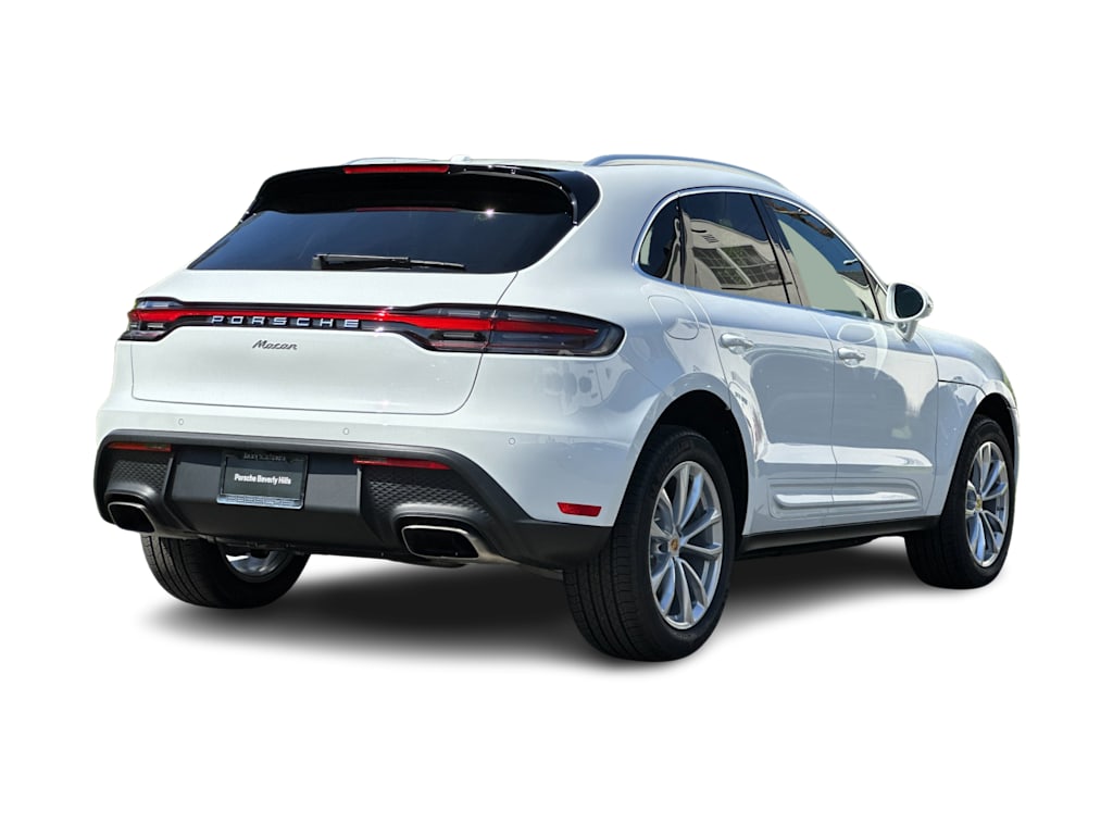 Thumbnail: 2026 Porsche Macan - 19