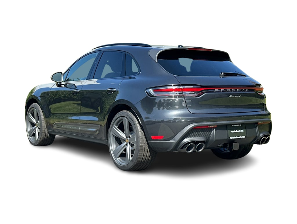 Thumbnail: 2026 Porsche Macan - 4