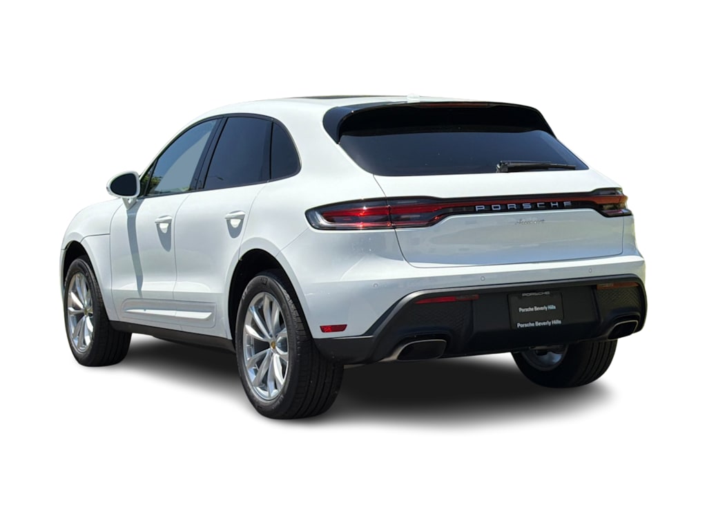 Thumbnail: 2026 Porsche Macan - 4