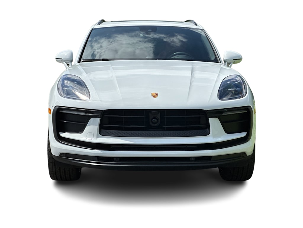 Thumbnail: 2026 Porsche Macan - 22
