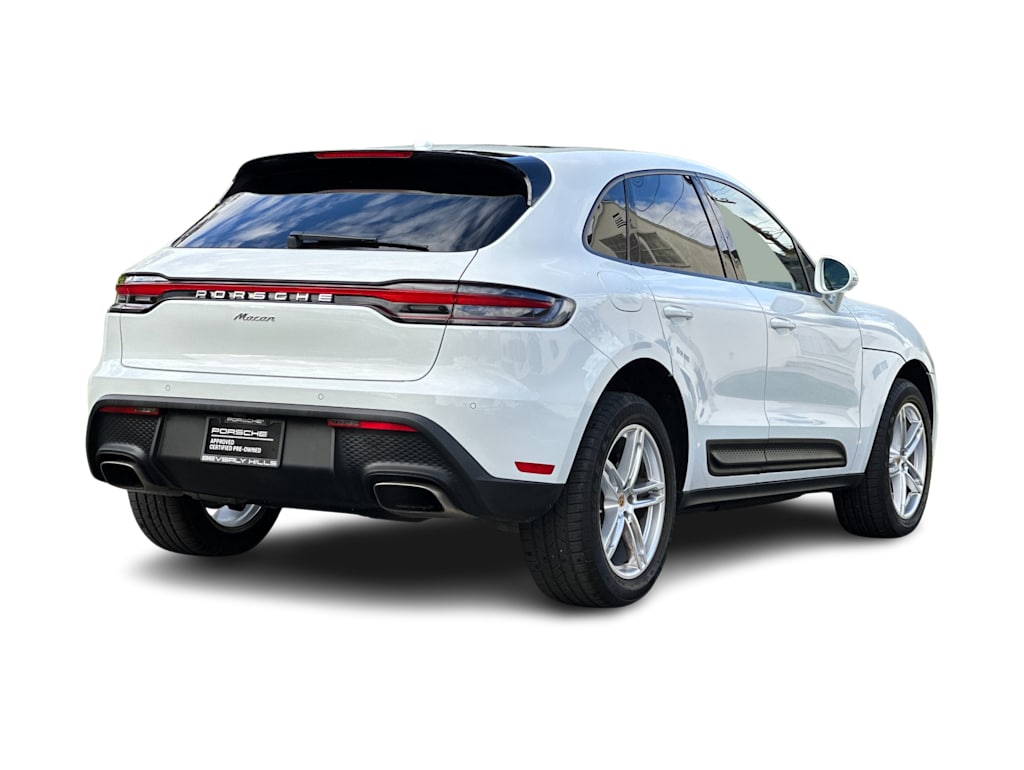 Thumbnail: 2025 Porsche Macan - 18