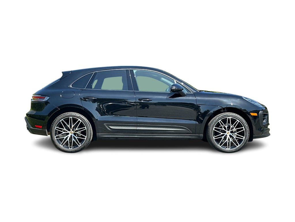Thumbnail: 2025 Porsche Macan - 20