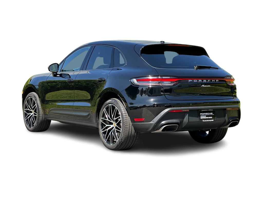 Thumbnail: 2025 Porsche Macan - 4
