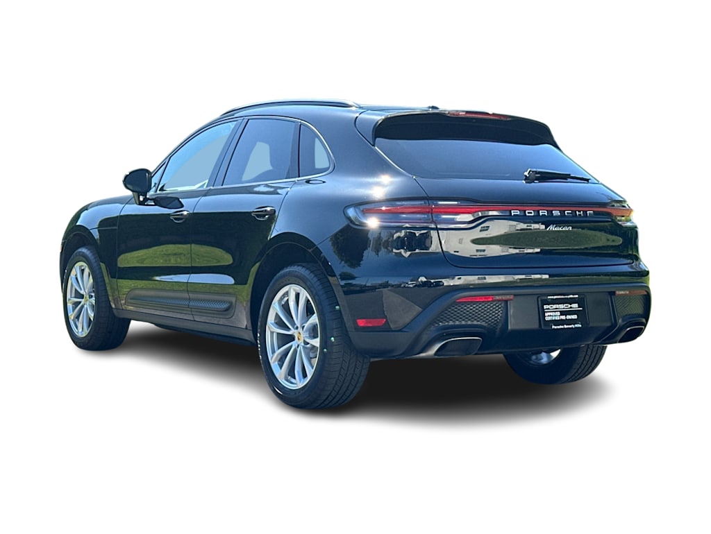 Thumbnail: 2025 Porsche Macan - 4