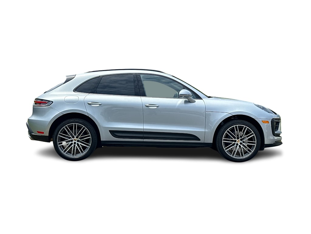 Thumbnail: 2026 Porsche Macan - 20