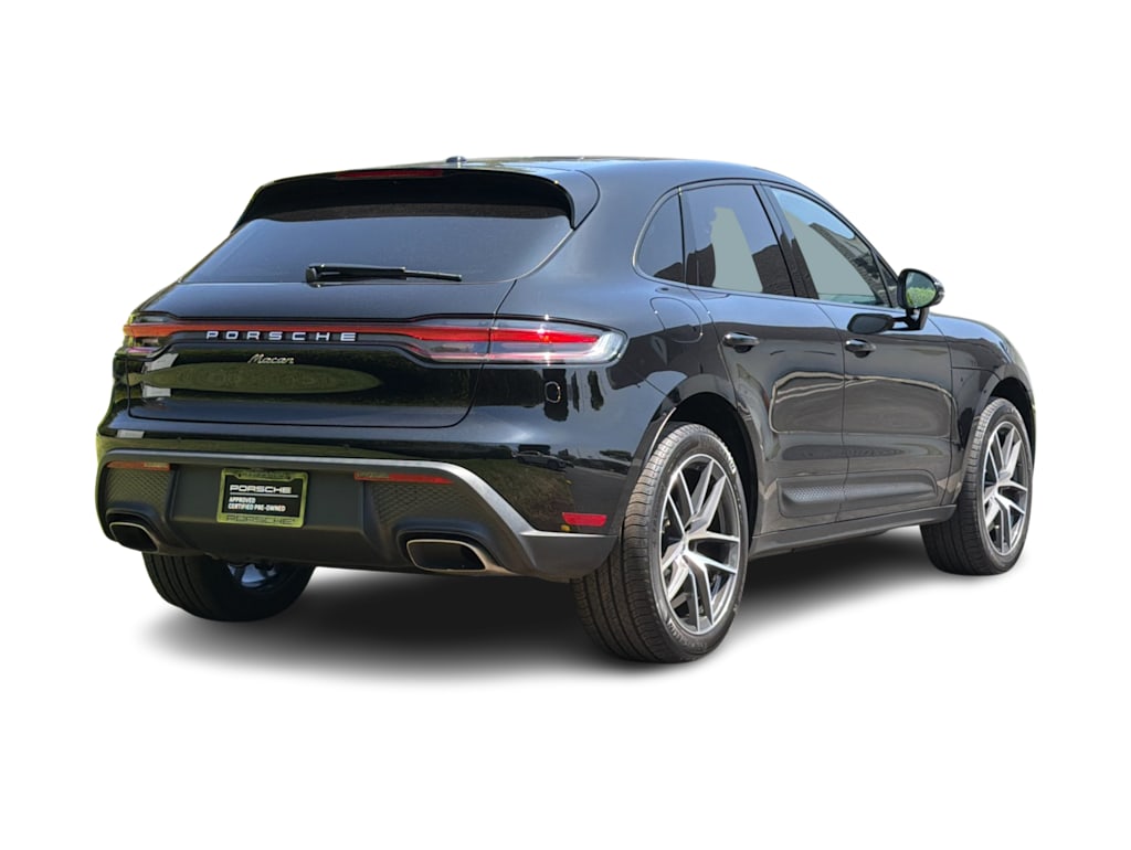 Thumbnail: 2026 Porsche Macan - 19