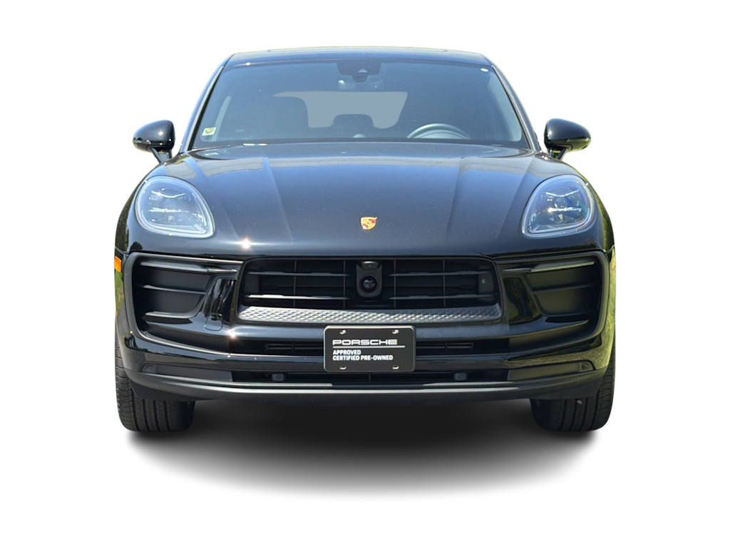 Thumbnail: 2026 Porsche Macan - 6