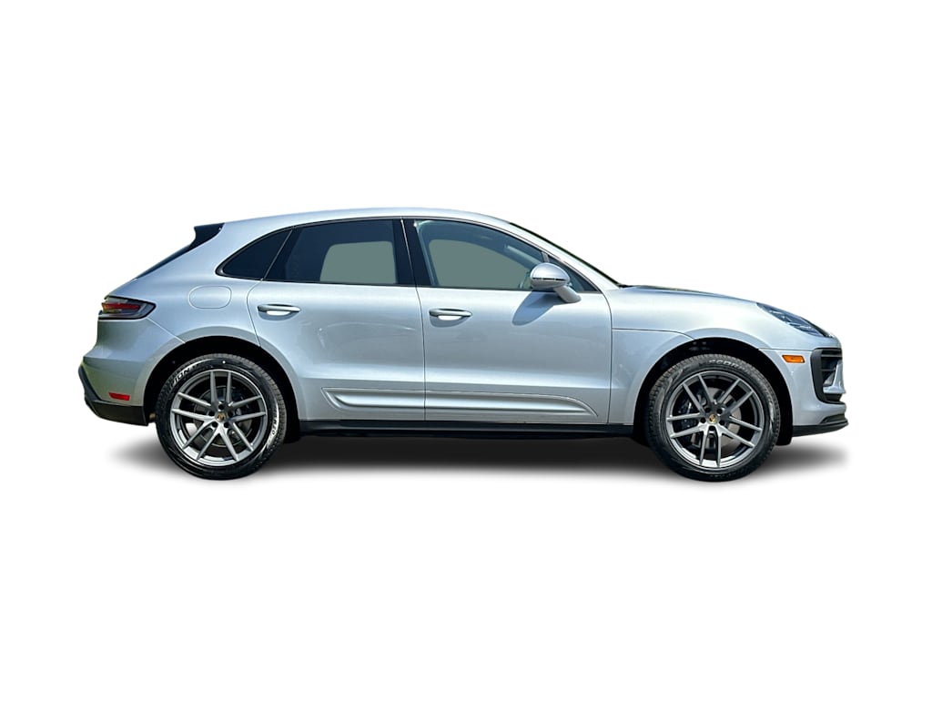 Thumbnail: 2026 Porsche Macan - 19