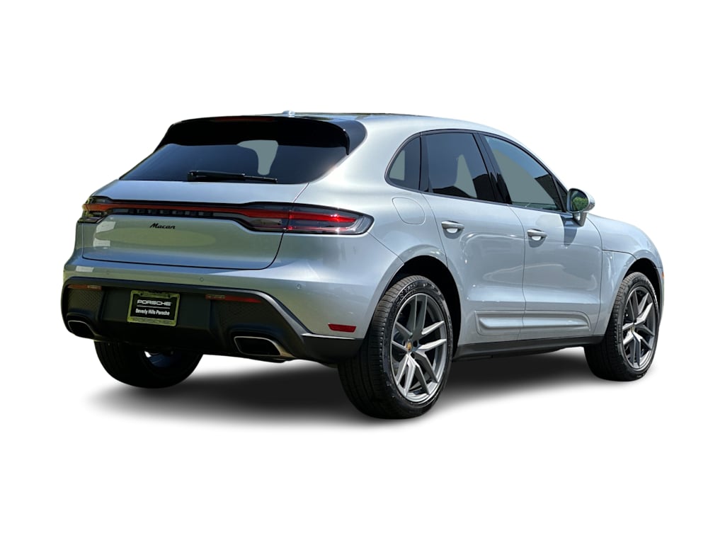 Thumbnail: 2026 Porsche Macan - 18