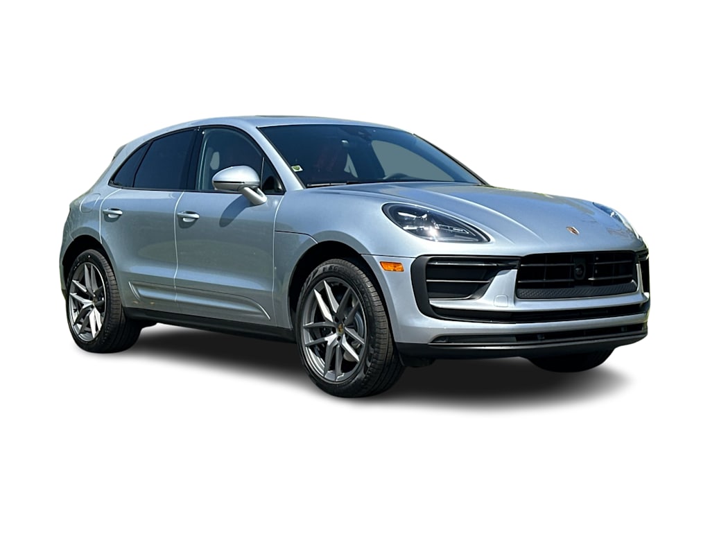 Thumbnail: 2026 Porsche Macan - 20