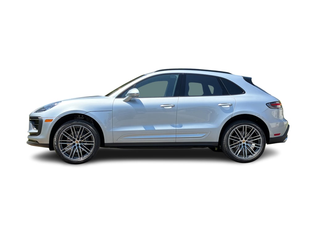 Thumbnail: 2026 Porsche Macan - 3