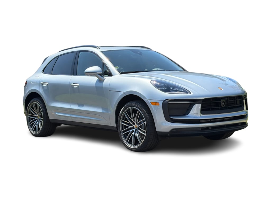 Thumbnail: 2026 Porsche Macan - 22