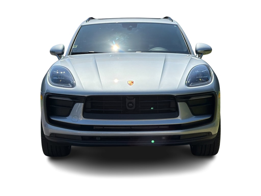 Thumbnail: 2026 Porsche Macan - 6