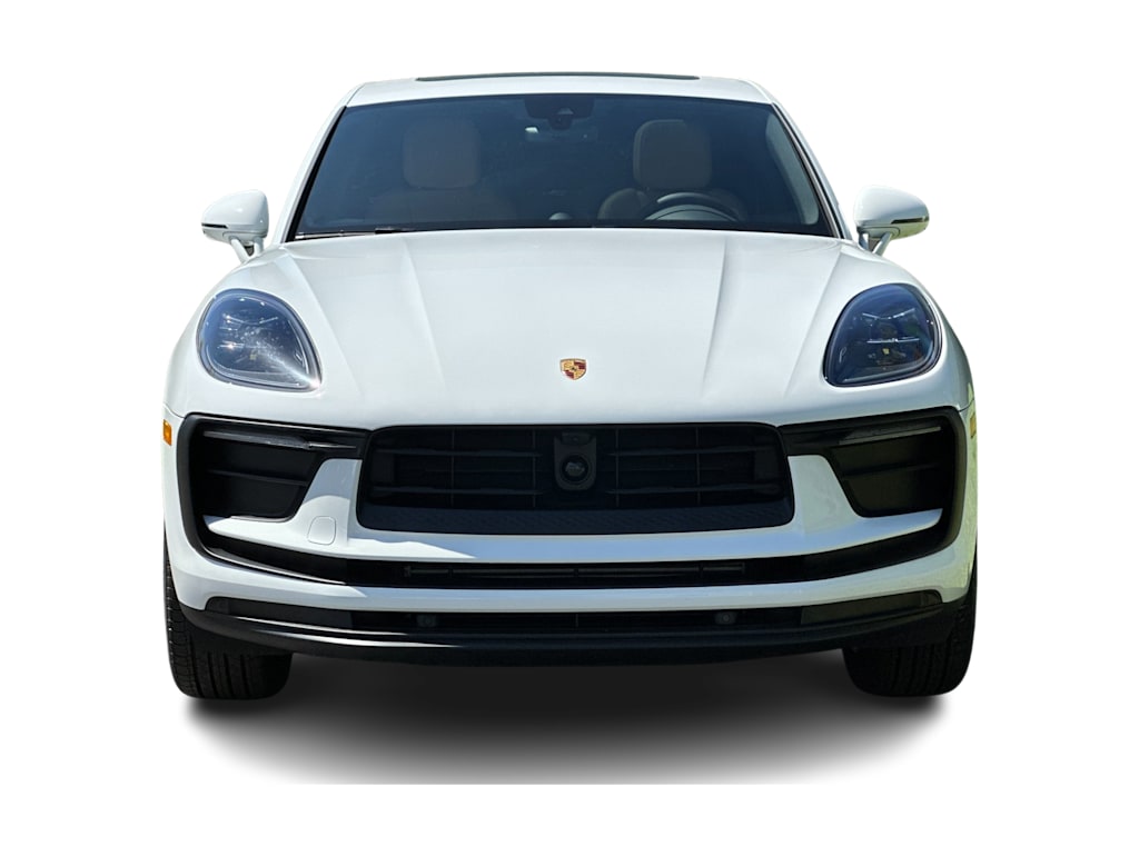 Thumbnail: 2026 Porsche Macan - 6