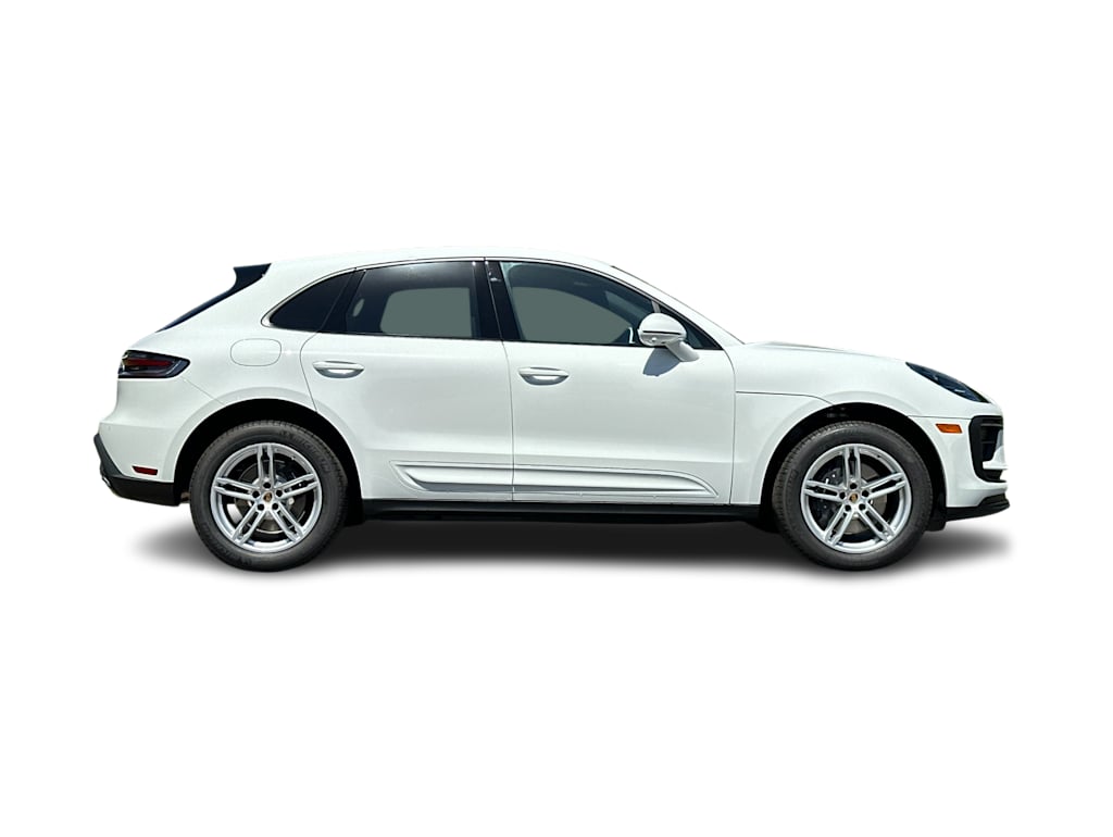 Thumbnail: 2026 Porsche Macan - 20