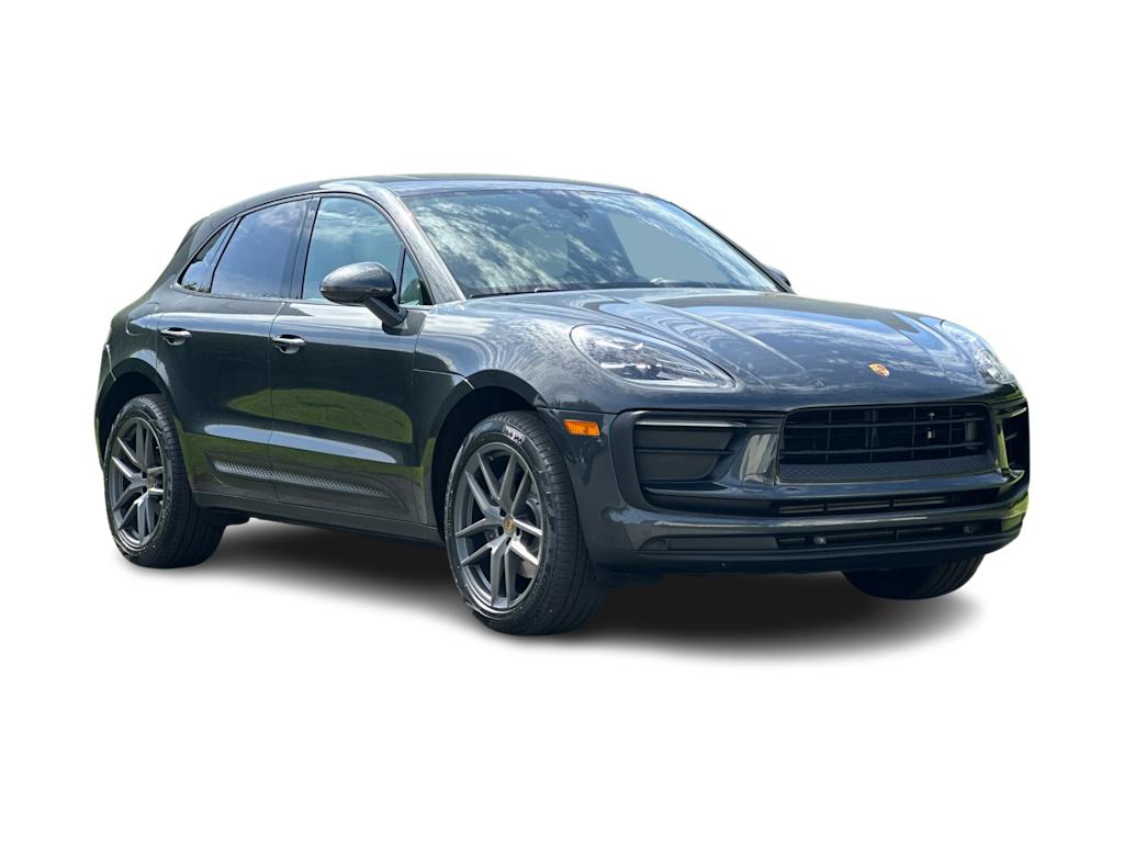Thumbnail: 2022 Porsche Macan - 21