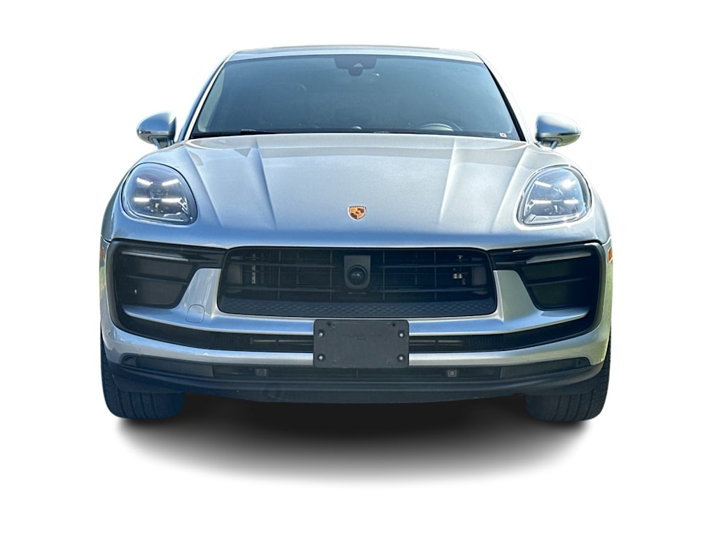 Thumbnail: 2023 Porsche Macan - 6