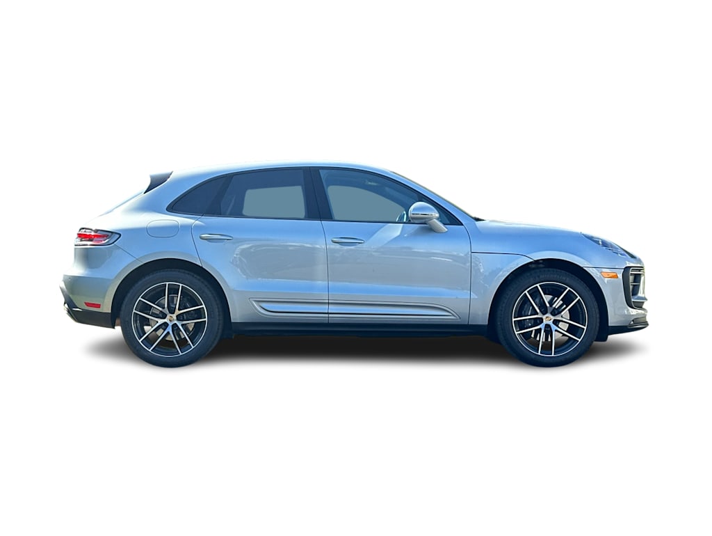 Thumbnail: 2023 Porsche Macan - 20