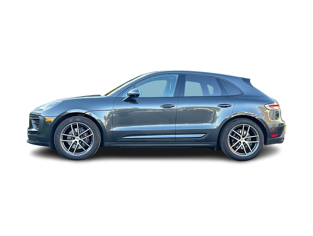 Thumbnail: 2025 Porsche Macan - 3