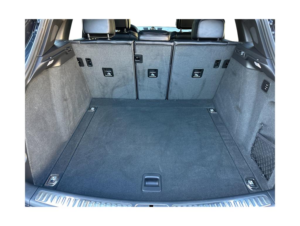 Thumbnail: 2025 Porsche Macan - 17