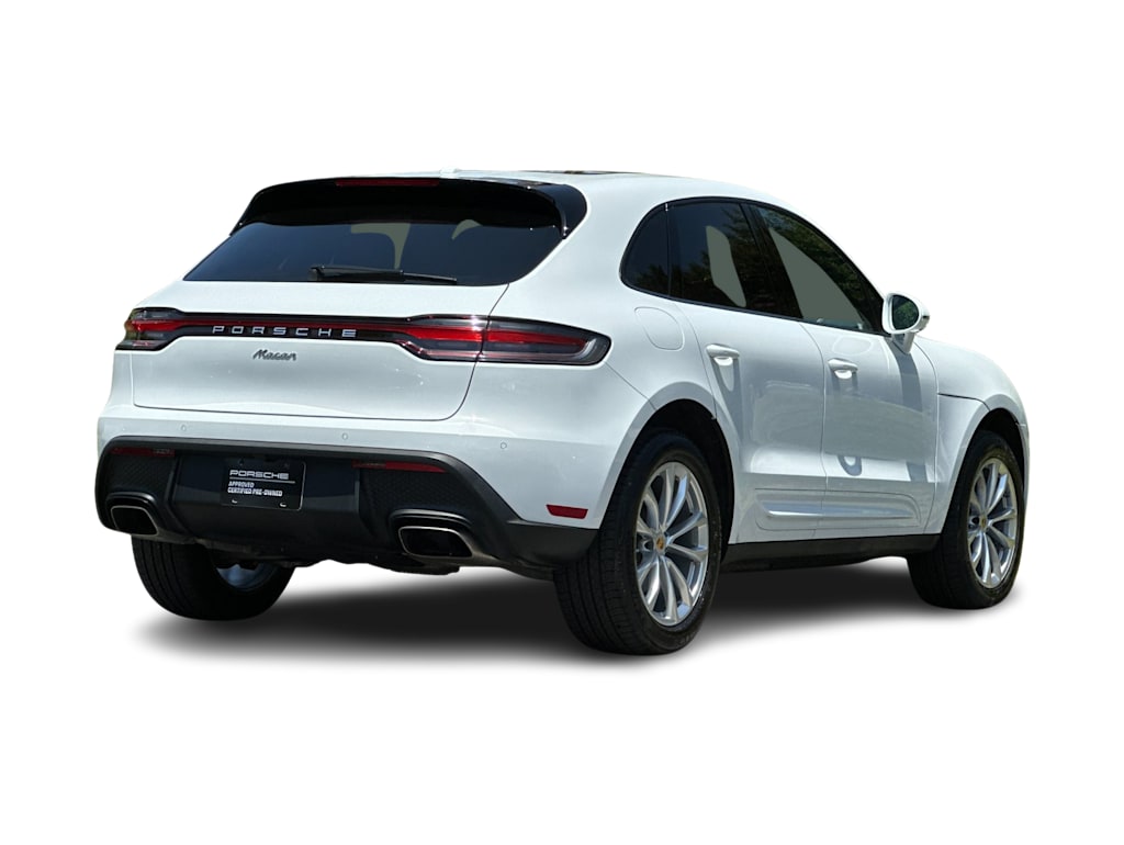 Thumbnail: 2025 Porsche Macan - 18