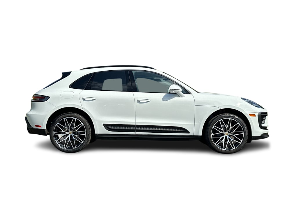 Thumbnail: 2026 Porsche Macan - 21