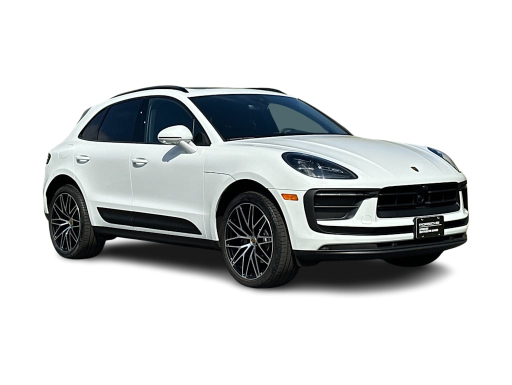 Thumbnail: 2026 Porsche Macan - 22