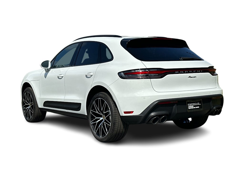 Thumbnail: 2026 Porsche Macan - 4