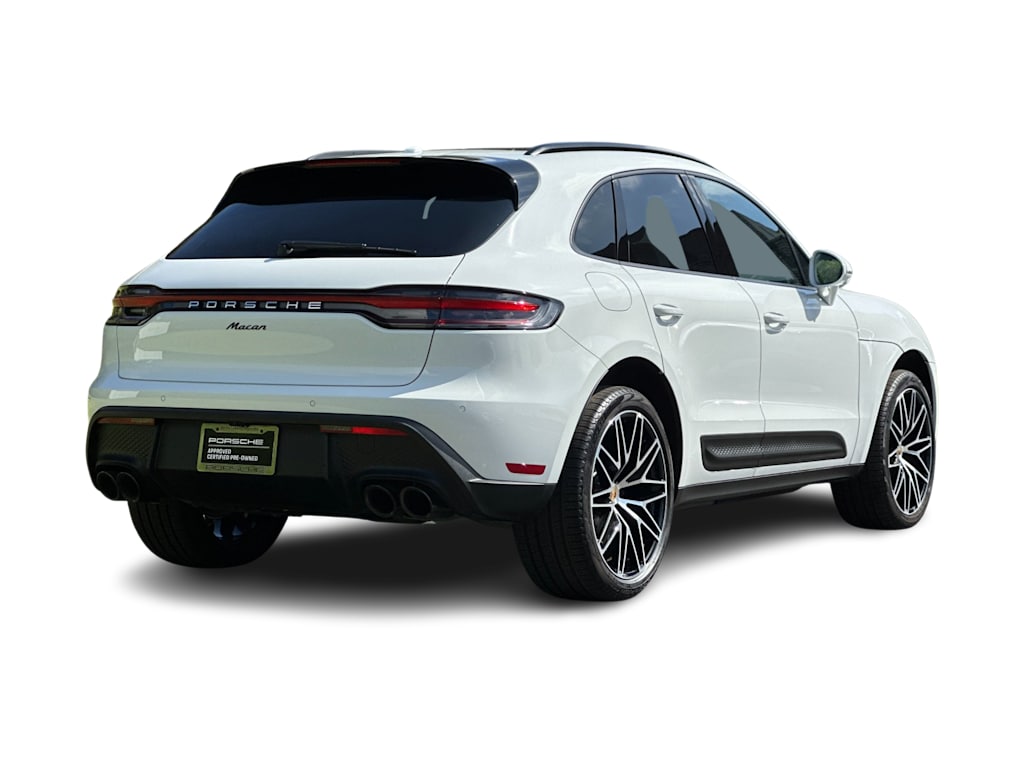 Thumbnail: 2026 Porsche Macan - 20