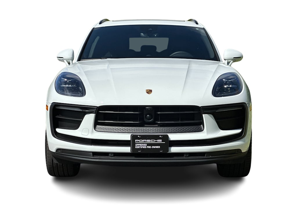 Thumbnail: 2026 Porsche Macan - 6