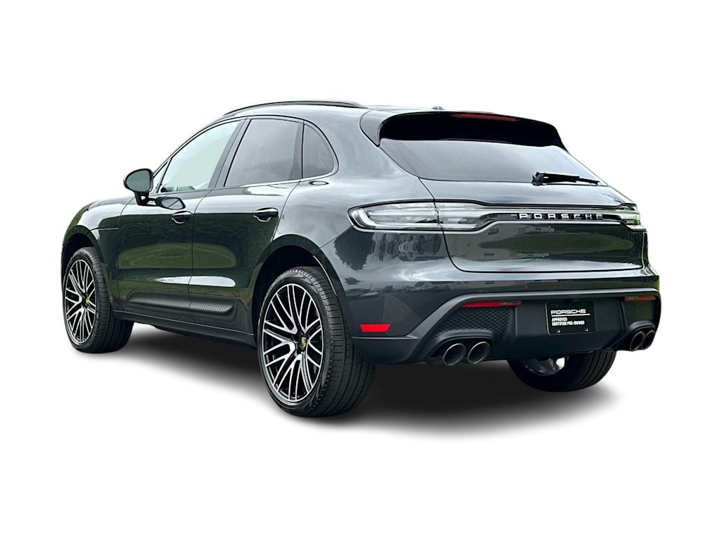Thumbnail: 2026 Porsche Macan - 4