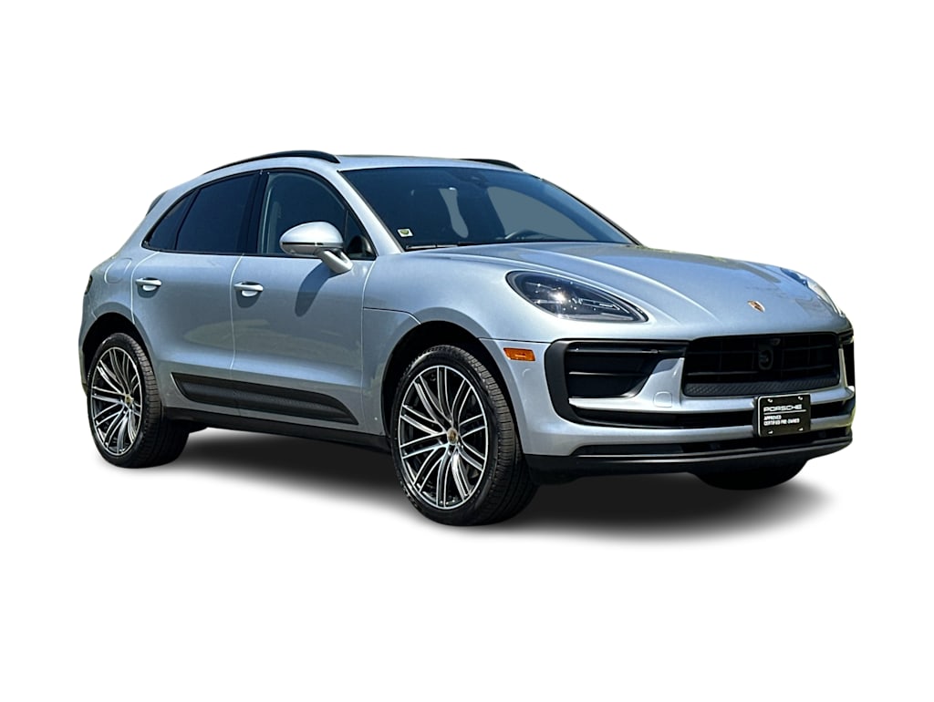 Thumbnail: 2026 Porsche Macan - 22