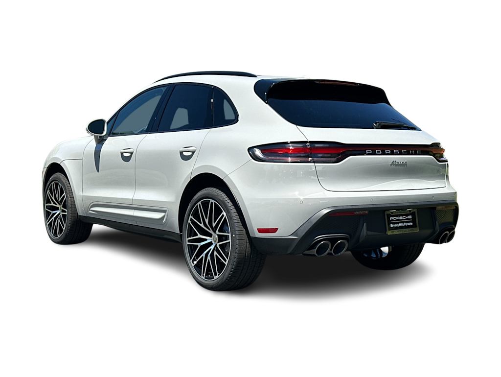 Thumbnail: 2026 Porsche Macan - 4