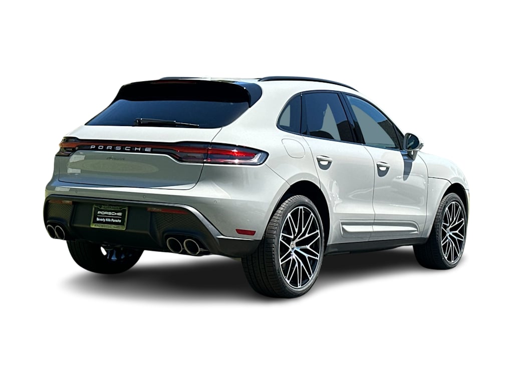 Thumbnail: 2026 Porsche Macan - 19