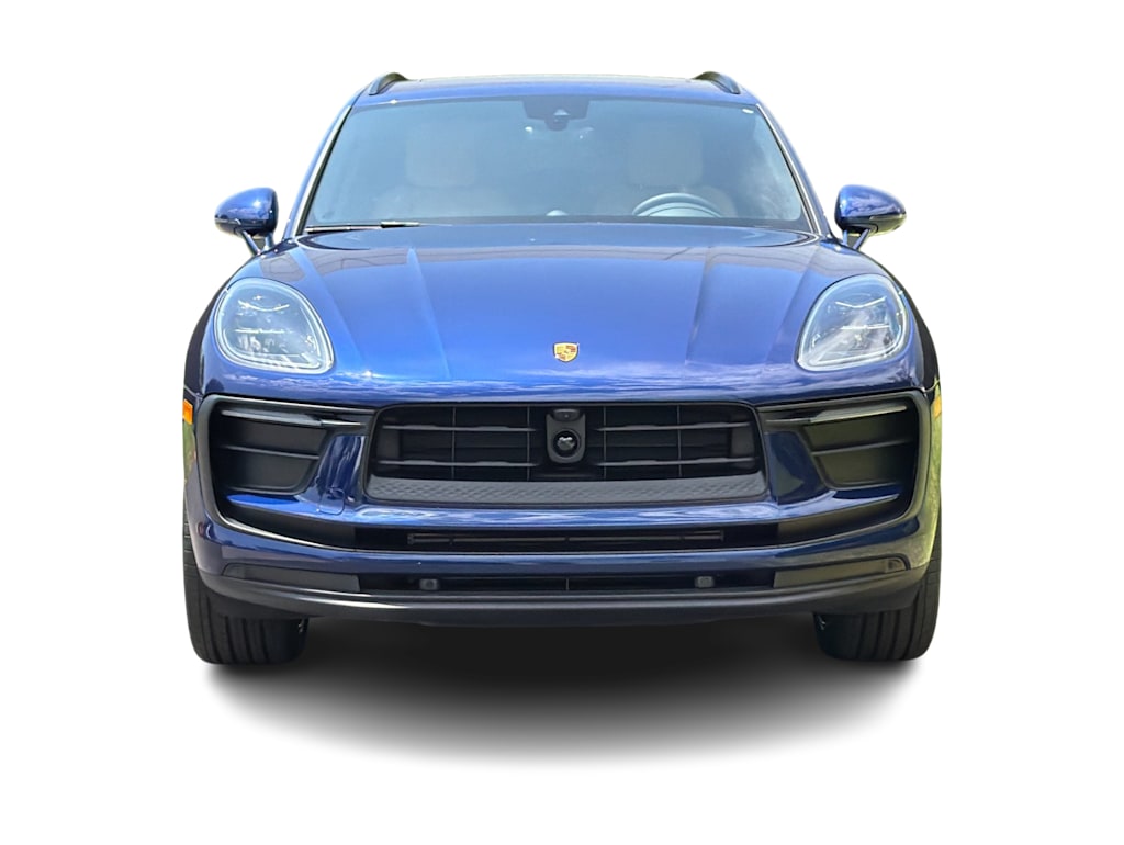 Thumbnail: 2026 Porsche Macan - 6