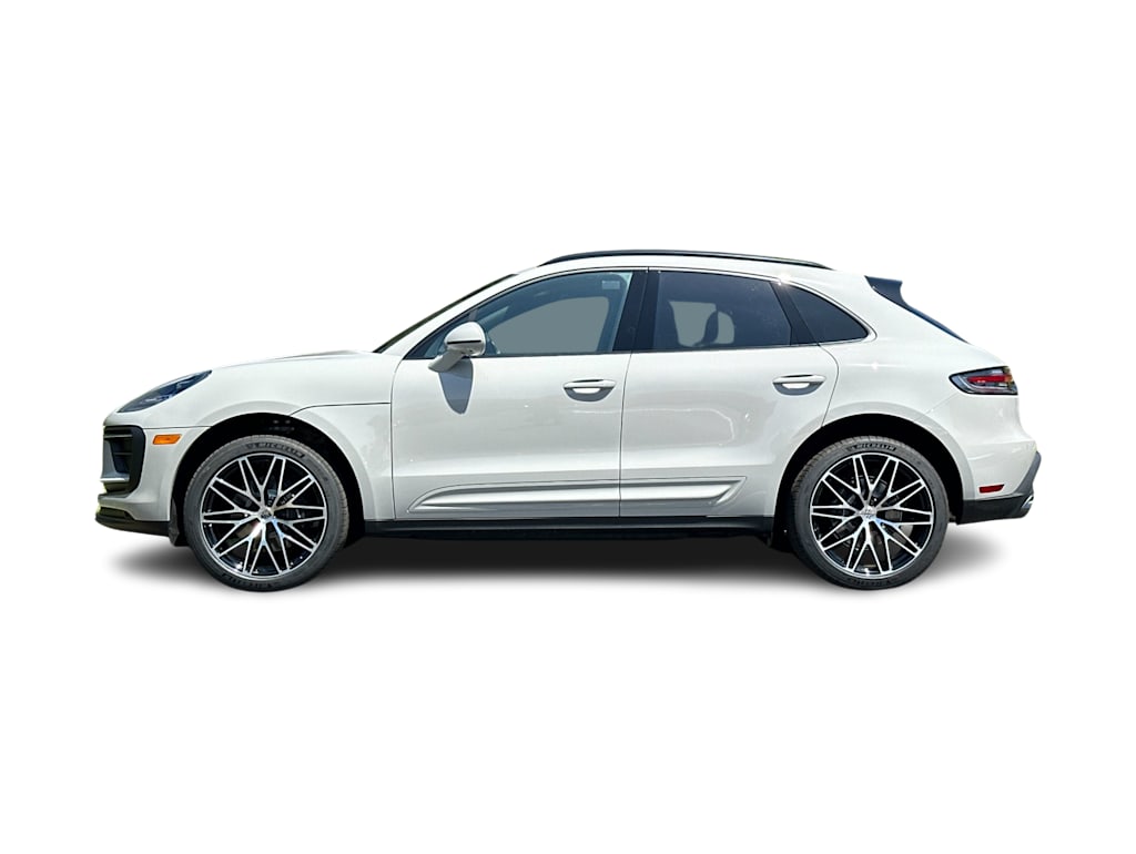 Thumbnail: 2026 Porsche Macan - 3