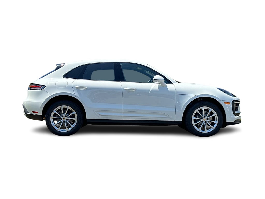 Thumbnail: 2026 Porsche Macan - 20