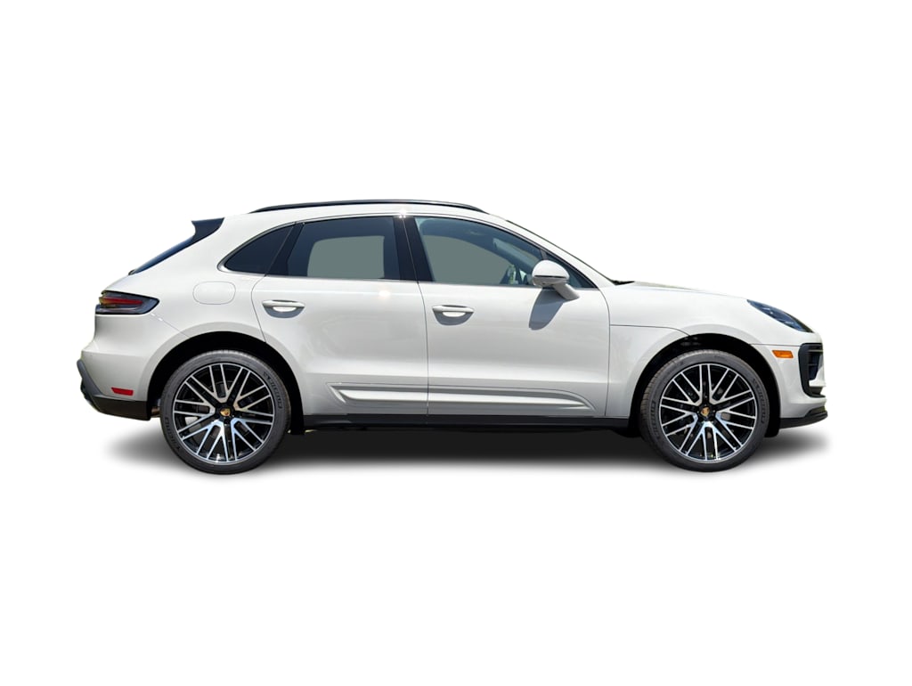 Thumbnail: 2026 Porsche Macan - 20
