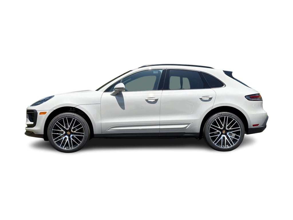 Thumbnail: 2026 Porsche Macan - 3