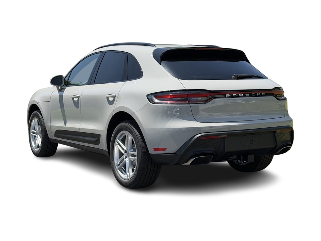 Thumbnail: 2026 Porsche Macan - 4