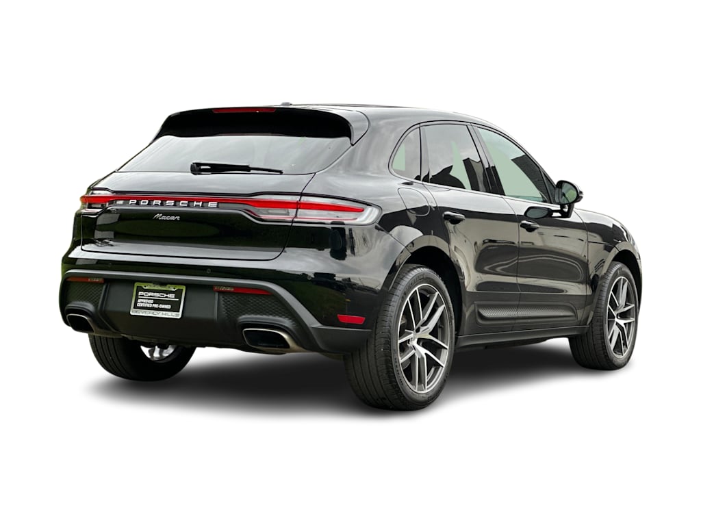 Thumbnail: 2025 Porsche Macan - 20