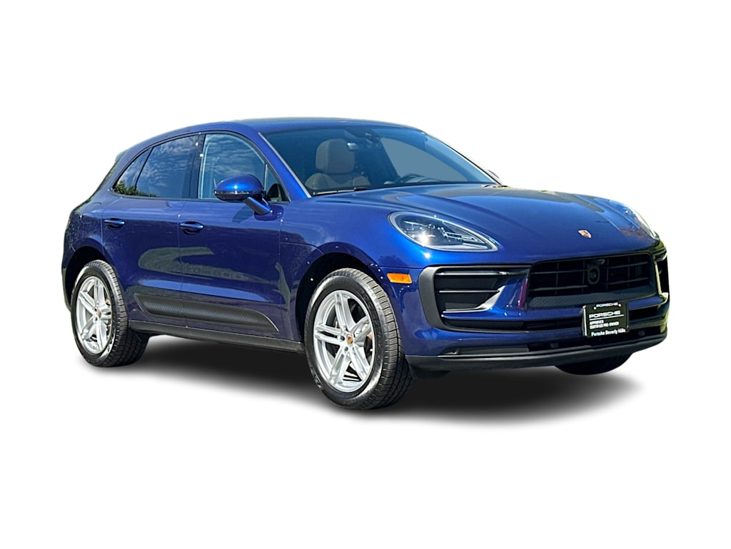 Thumbnail: 2025 Porsche Macan - 21